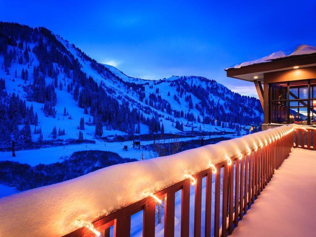 Alta'S Rustler Lodge Exterior photo